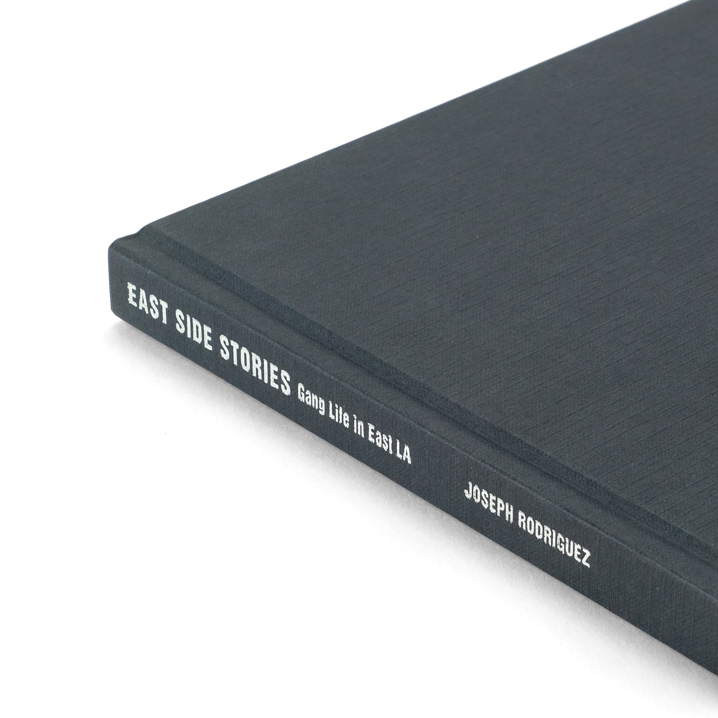 East Side Stories: Gang Life in East L.A. / Joseph Rodríguez